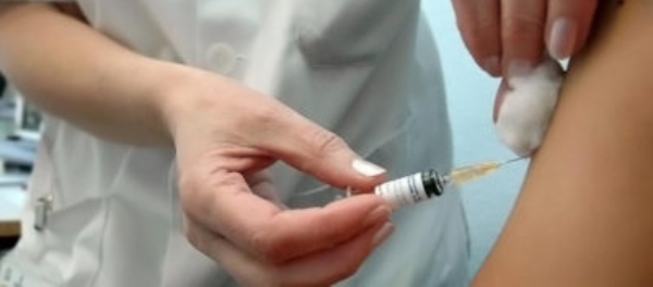 Conferencia on line, vacunación contra COVID-19 en pacientes con enfermedades reumáticas