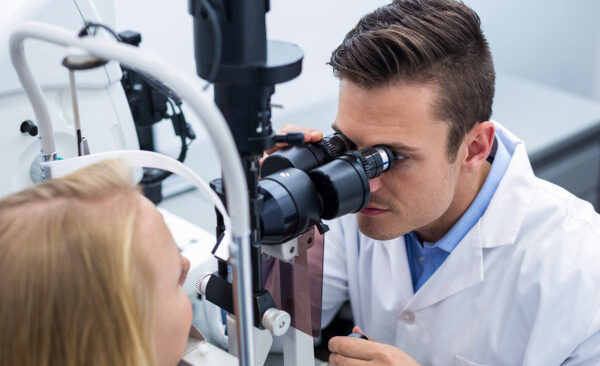 LLAMADO A ASPIRANTE TÉCNICO-A OFTALMÓLOGO